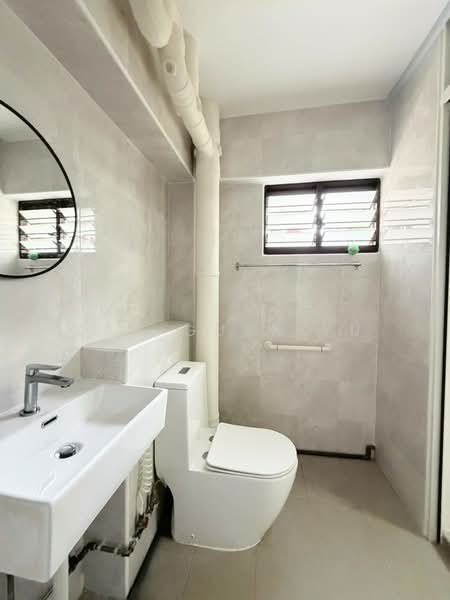224 Bishan Street 23, 224 Bishan Street 23, 3 Bedrooms, 1,163 sqft, HDB Flat For Sale, by Tan Guan Yu, 500221111 - Bathroom - PropertyGuru.com.sg
