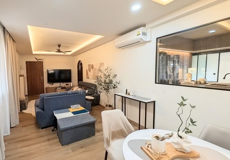 224 Bishan Street 23, 224 Bishan Street 23, 3 Bedrooms, 1,163 sqft, HDB Flat For Sale, by Tan Guan Yu, 500221111 - Living Room - PropertyGuru.com.sg