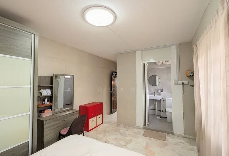 224 Bishan Street 23, 224 Bishan Street 23, 3 Bedrooms, 1,163 sqft, HDB Flat For Sale, by Tan Guan Yu, 500221111 - Bedroom - PropertyGuru.com.sg