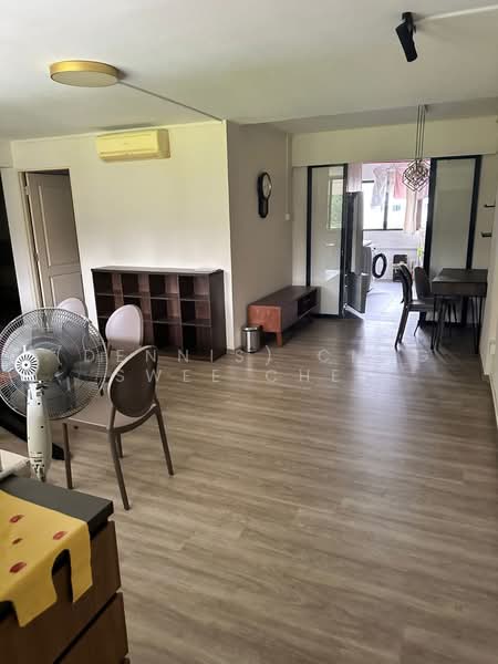 269 Bukit Batok East Avenue 4, 269 Bukit Batok East Avenue 4, 3 Bedrooms, 958 sqft, HDB Flat For Sale, by (Dennis) Chng Swee Cher, 500221114 - Living Room - PropertyGuru.com.sg