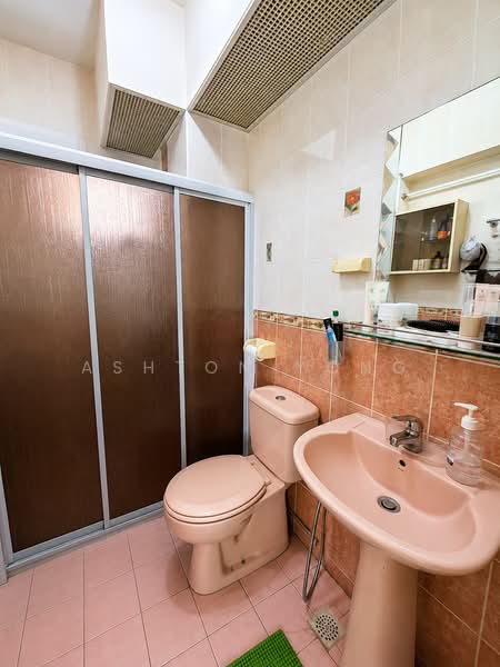 461 Clementi Avenue 3, 461 Clementi Avenue 3, Room Rental, 130 sqft, HDB Flat For Rent, by Ashton Yong, 500221116 - Bathroom - PropertyGuru.com.sg