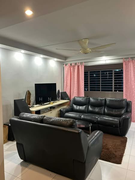 787B Woodlands Crescent, 787B Woodlands Crescent, Room Rental, 100 sqft, HDB Flat For Rent, by Johnny Chen, 500221122 - Living Room - PropertyGuru.com.sg