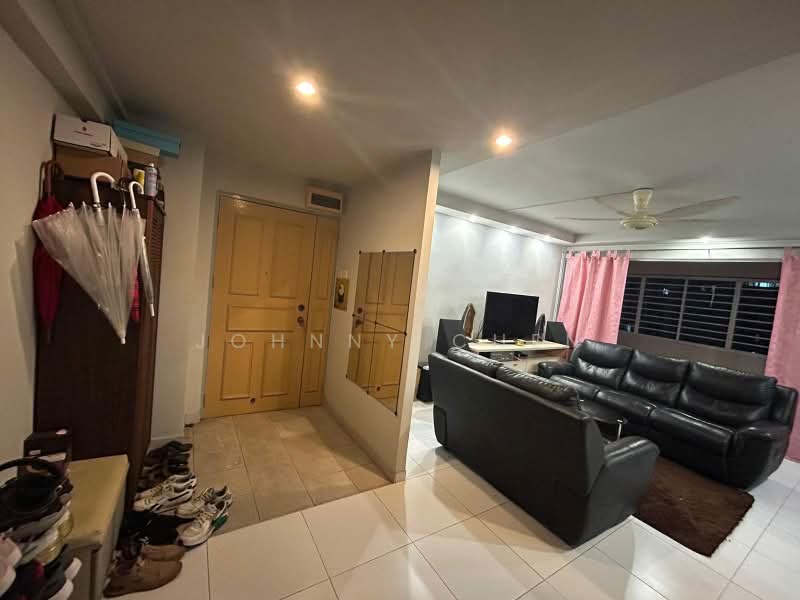 787B Woodlands Crescent, 787B Woodlands Crescent, Room Rental, 100 sqft, HDB Flat For Rent, by Johnny Chen, 500221122 - Living Room - PropertyGuru.com.sg