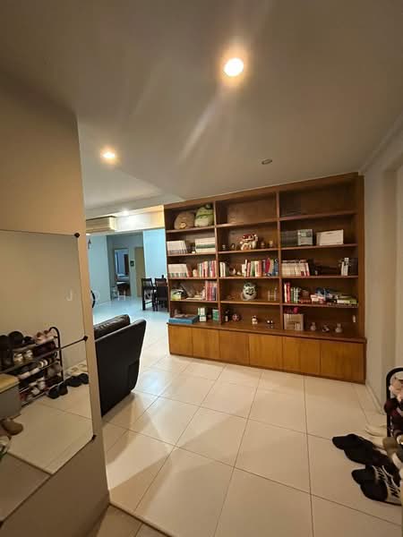 787B Woodlands Crescent, 787B Woodlands Crescent, Room Rental, 100 sqft, HDB Flat For Rent, by Johnny Chen, 500221122 - Living Room - PropertyGuru.com.sg