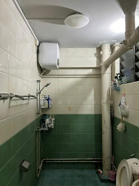 787B Woodlands Crescent, 787B Woodlands Crescent, Room Rental, 100 sqft, HDB Flat For Rent, by Johnny Chen, 500221122 - Bathroom - PropertyGuru.com.sg