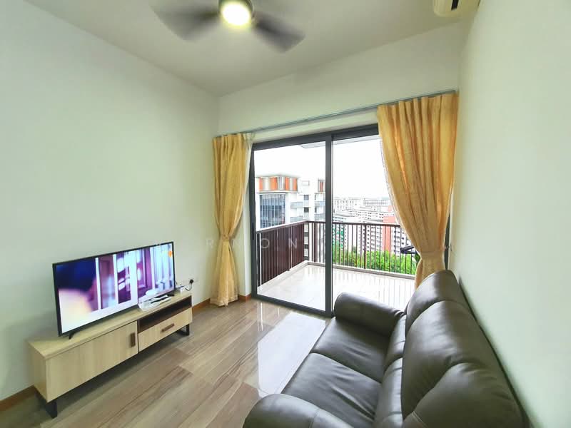 Lakeville, 5 Jurong Lake Link, 2 Bedrooms, 753 sqft, Condominium For Rent, by Vernon Sun, 500221125 - Living Room - PropertyGuru.com.sg
