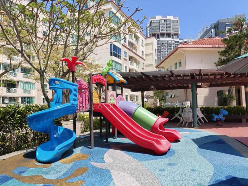 West Bay Condo, 50 West Coast Crescent, 2 Bedrooms, 936 sqft, Condominium For Sale, by Clare Lee, 500221126 - Playground - PropertyGuru.com.sg