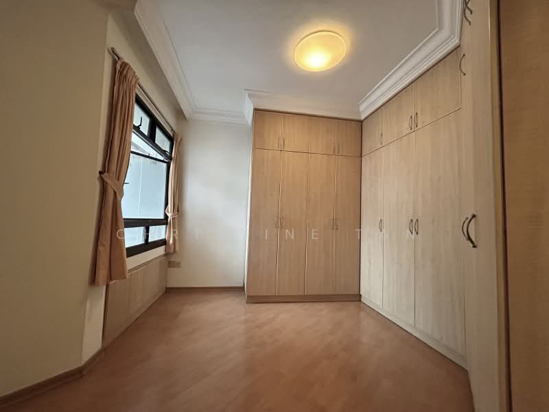 High Floor 4-Room HDB Flat in the Heart of Clementi! Walking Distance to MRT & Malls, , 3 Bedrooms, 969 sqft, HDB Flat For Sale, by Christine Tan, 500221128 - Bedroom - PropertyGuru.com.sg