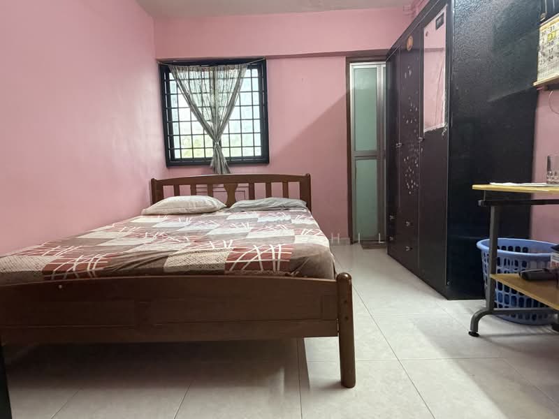 304 Jurong East Street 32, 304 Jurong East Street 32, 2 Bedrooms, 720 sqft, HDB Flat For Sale, by Jaya Ezhil, 500221135 - Bedroom - PropertyGuru.com.sg