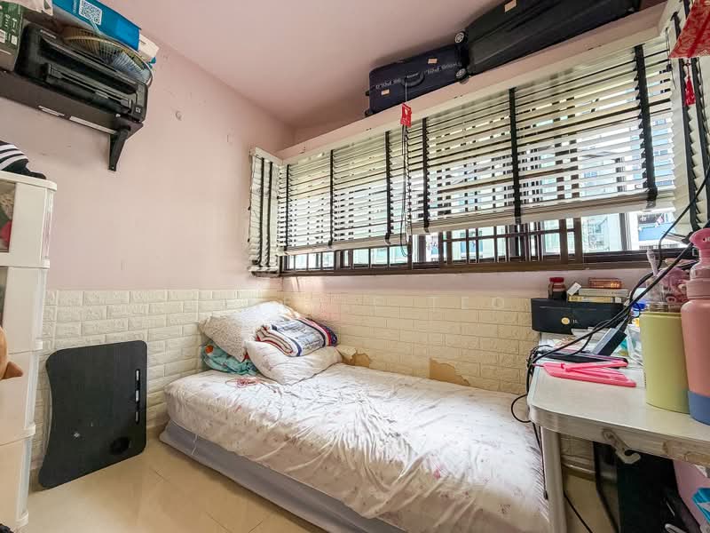 329 Ang Mo Kio Avenue 3, 329 Ang Mo Kio Avenue 3, 2 Bedrooms, 785 sqft, HDB Flat For Sale, by Janelle Teo, 500221136 - Utility room - PropertyGuru.com.sg