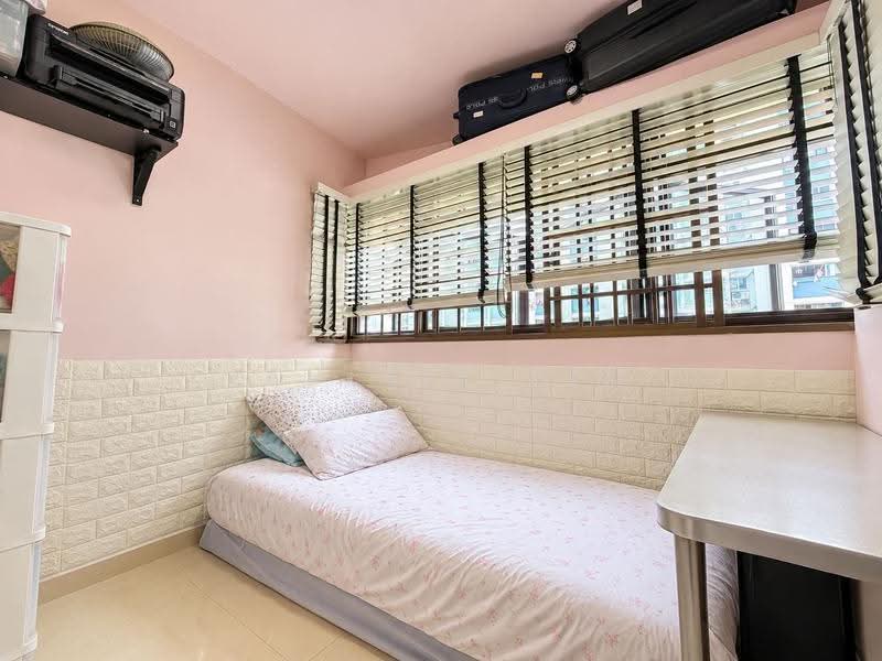 329 Ang Mo Kio Avenue 3, 329 Ang Mo Kio Avenue 3, Ang Mo Kio / Bishan / Thomson, 2 Bedrooms, 785 sqft, HDB Flat For Sale, by Janelle Teo, 500221136 - Bedroom - PropertyGuru.com.sg