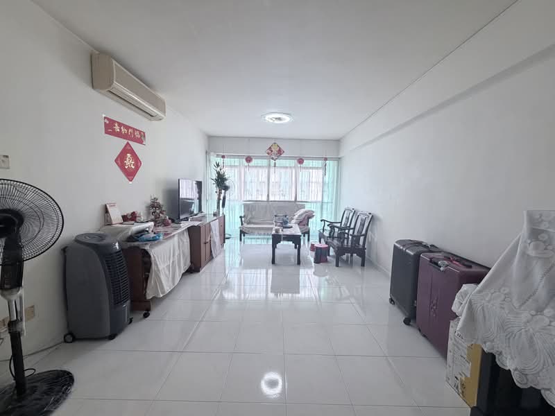 318D Anchorvale Link, 318D Anchorvale Link, 3 Bedrooms, 1,184 sqft, HDB Flat For Sale, by Elaine Lin, 500221180 - Living Room - PropertyGuru.com.sg