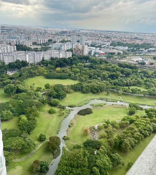 Clover By The Park, 2 Bishan Street 25, 5 Bedrooms, 3,444 sqft, Condominium For Rent, by Tracy Zhao, 500221186 - Garden - PropertyGuru.com.sg
