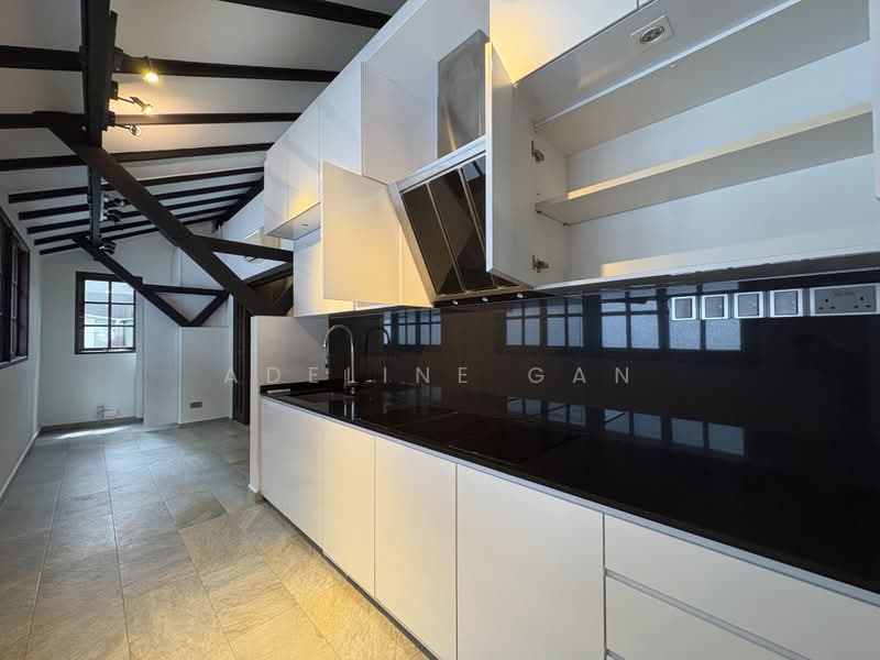 Gerald Mugliston Estate, 48 Jalan Kechubong, 5 Bedrooms, 2,200 sqft, Detached House For Rent, by Adeline Gan, 500221193 - Kitchen - PropertyGuru.com.sg