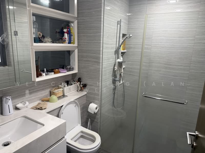 Riverbank at Fernvale, 13 Fernvale Close, 3 Bedrooms, 947 sqft, Condominium For Sale, by Wee Chye Heng (Alan Wee), 500221204 - Bathroom - PropertyGuru.com.sg