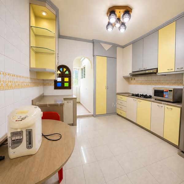 442 Choa Chu Kang Avenue 4, 442 Choa Chu Kang Avenue 4, 2 Bedrooms, 1,076 sqft, HDB Flat For Rent, by Adelyn Lam 林美仪, 500221206 - Kitchen - PropertyGuru.com.sg