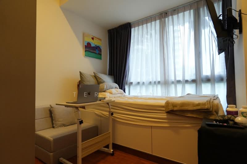 The Palette, 101 Pasir Ris Grove, 2 Bedrooms, 753 sqft, Condominium For Sale, by Terry Ong, 500221221 - Bedroom - PropertyGuru.com.sg