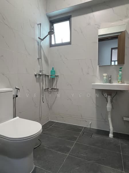 88C Jalan Satu, 88C Jalan Satu Dakota One, Eunos / Geylang / Paya Lebar, Room Rental, 125 sqft, HDB Flat For Rent, by Evelyn Yeong, 500221228 - Bathroom - PropertyGuru.com.sg