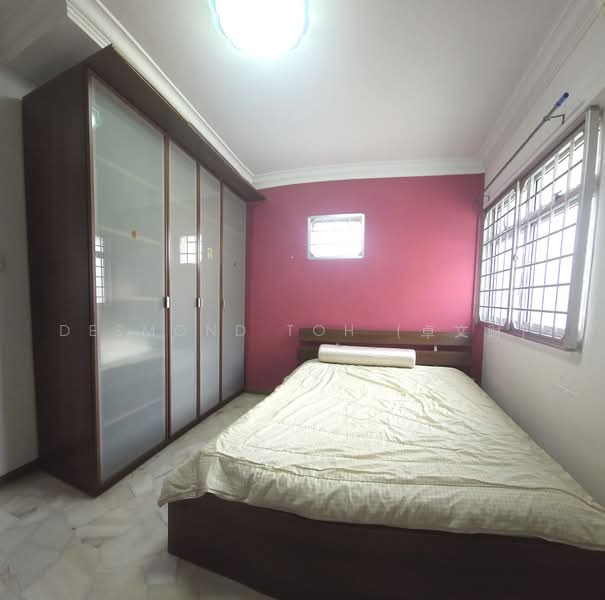 442 Choa Chu Kang Avenue 4, 442 Choa Chu Kang Avenue 4, 2 Bedrooms, 1,000 sqft, HDB Flat For Rent, by Desmond Toh (卓文财), 500221235 - Bedroom - PropertyGuru.com.sg