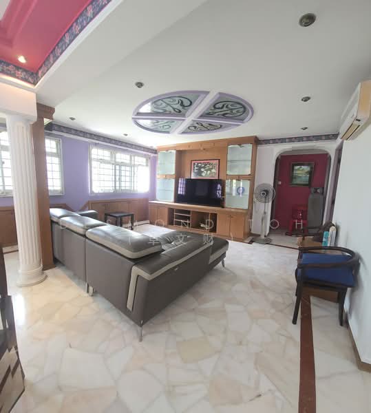 442 Choa Chu Kang Avenue 4, 442 Choa Chu Kang Avenue 4, 2 Bedrooms, 1,000 sqft, HDB Flat For Rent, by Desmond Toh (卓文财), 500221235 - Living Room - PropertyGuru.com.sg