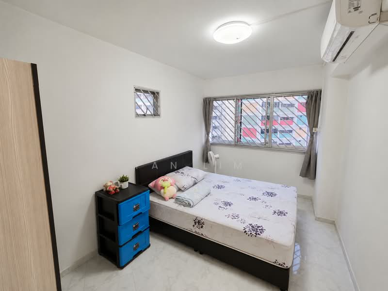 281 Choa Chu Kang Avenue 3, 281 Choa Chu Kang Avenue 3, 3 Bedrooms, 1,141 sqft, HDB Flat For Sale, by Yan Lim, 500221244 - Bedroom - PropertyGuru.com.sg