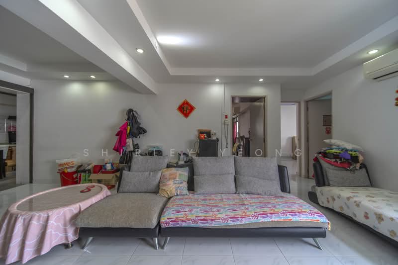 623 Jurong West Street 61, 623 Jurong West Street 61, 4 Bedrooms, 1,200 sqft, HDB Flat For Sale, by Shirley Yeong, 500221246 - Living Room - PropertyGuru.com.sg