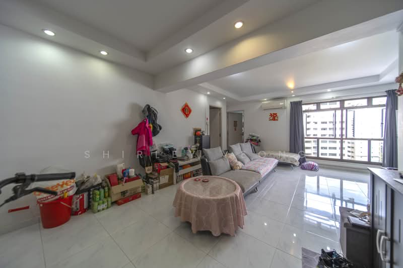 623 Jurong West Street 61, 623 Jurong West Street 61, 4 Bedrooms, 1,200 sqft, HDB Flat For Sale, by Shirley Yeong, 500221246 - Living Room - PropertyGuru.com.sg