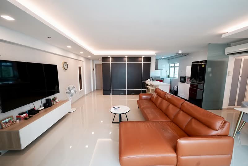 176C Edgefield Plains, 176C Edgefield Plains, 3 Bedrooms, 1,184 sqft, HDB Flat For Sale, by Stan Lee 李俊豪, 500221259 - Living Room - PropertyGuru.com.sg