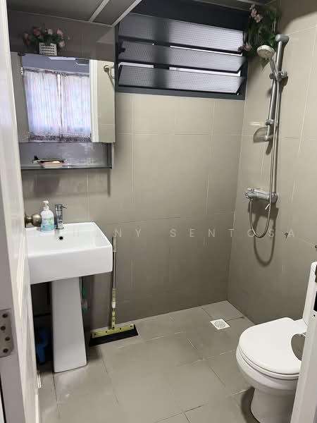 308A Punggol Walk, 308A Punggol Walk, Room Rental, 110 sqft, HDB Flat For Rent, by Anthony Sentosa, 500221261 - Bathroom - PropertyGuru.com.sg