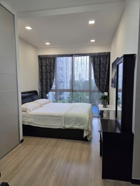 Lake Life, 4 Tao Ching Road, 3 Bedrooms, 1,076 sqft, Executive Condominium For Rent, by Jasmine Ye, 500221264 - Master Bedroom - PropertyGuru.com.sg