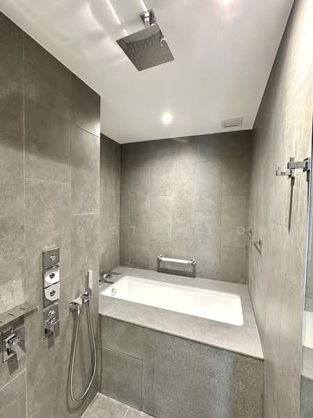 Midtown Modern, 18 Tan Quee Lan Street, 4 Bedrooms, 1,808 sqft, Condominium For Sale, by Christine Low, 500221265 - Bathroom - PropertyGuru.com.sg