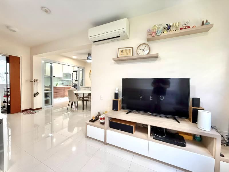 132A Canberra Crescent, 132A Canberra Crescent, 3 Bedrooms, 990 sqft, HDB Flat For Sale, by Kenneth Yeo, 500221269 - Living Room - PropertyGuru.com.sg
