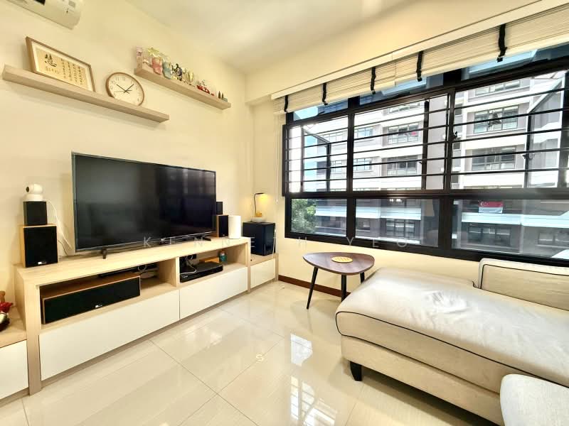 132A Canberra Crescent, 132A Canberra Crescent, 3 Bedrooms, 990 sqft, HDB Flat For Sale, by Kenneth Yeo, 500221269 - Living Room - PropertyGuru.com.sg