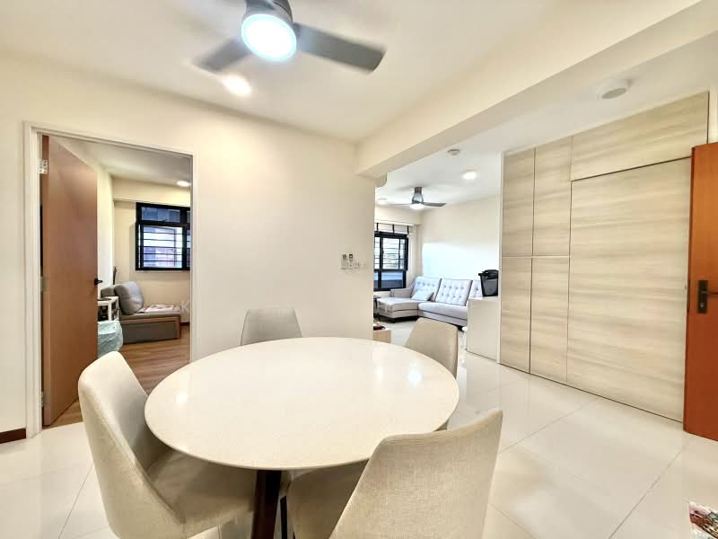 132A Canberra Crescent, 132A Canberra Crescent, 3 Bedrooms, 990 sqft, HDB Flat For Sale, by Kenneth Yeo, 500221269 - Living Room - PropertyGuru.com.sg