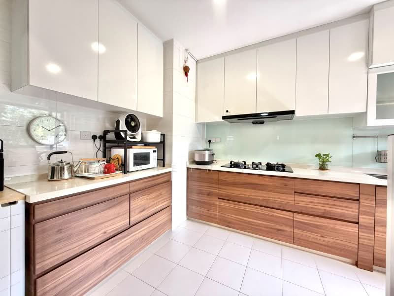 132A Canberra Crescent, 132A Canberra Crescent, 3 Bedrooms, 990 sqft, HDB Flat For Sale, by Kenneth Yeo, 500221269 - Kitchen - PropertyGuru.com.sg