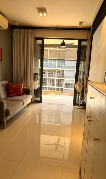 Wandervale, 361 Choa Chu Kang Avenue 3, Dairy Farm / Bukit Panjang / Choa Chu Kang, 3 Bedrooms, 1,098 sqft, Executive Condominium For Sale, by Amy Tian, 500221273 - Living Room - PropertyGuru.com.sg