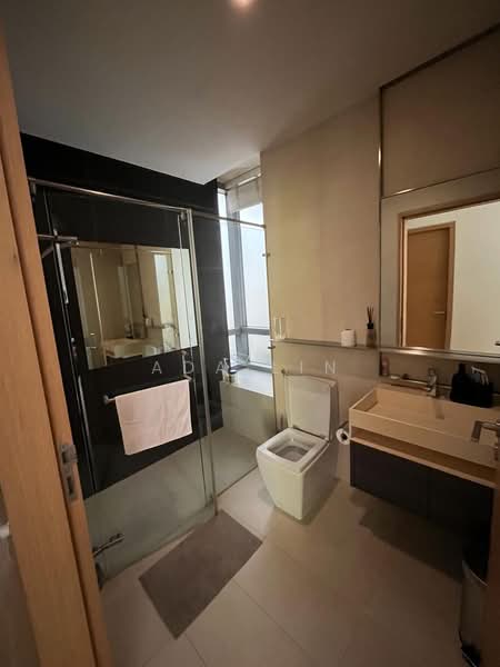 Silversea, , 3 Bedrooms, 1,583 sqft, Condominium For Sale, by Ada Lin, 500221274 - Bathroom - PropertyGuru.com.sg