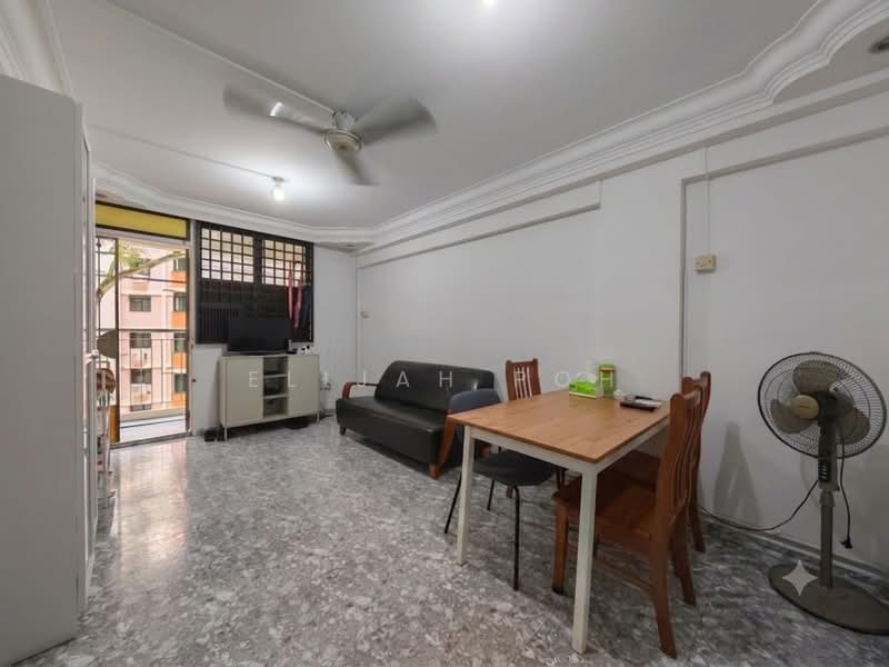 112 Commonwealth Crescent, 112 Commonwealth Crescent, 3 Bedrooms, 732 sqft, HDB Flat For Sale, by Elijah Poh, 500221280 - Living Room - PropertyGuru.com.sg