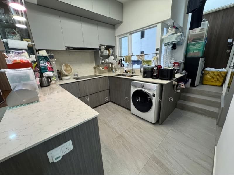 Teresa Ville, 1007 Lower Delta Road, 3 Bedrooms, 1,356 sqft, Condominium For Rent, by Lynnis Cheng, 500221282 - PropertyGuru.com.sg