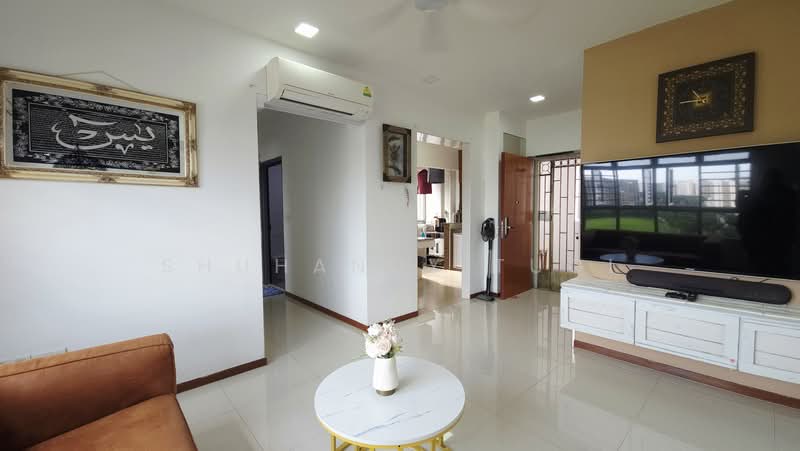221A Sumang Lane, 221A Sumang Lane, 2 Bedrooms, 731 sqft, HDB Flat For Sale, by Shuhandy Tugi, 500221283 - Living Room - PropertyGuru.com.sg