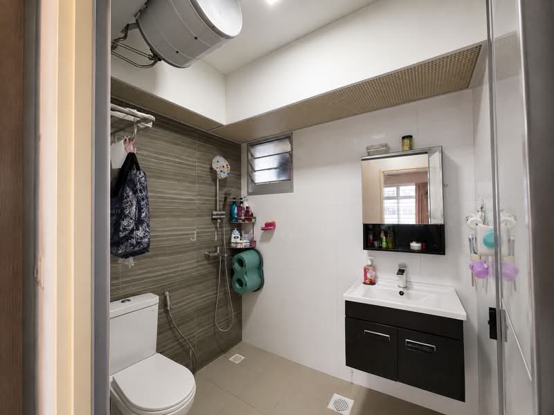 351D Anchorvale Road, 351D Anchorvale Road, 3 Bedrooms, 990 sqft, HDB Flat For Sale, by Jin Ong, 500221284 - Bathroom - PropertyGuru.com.sg