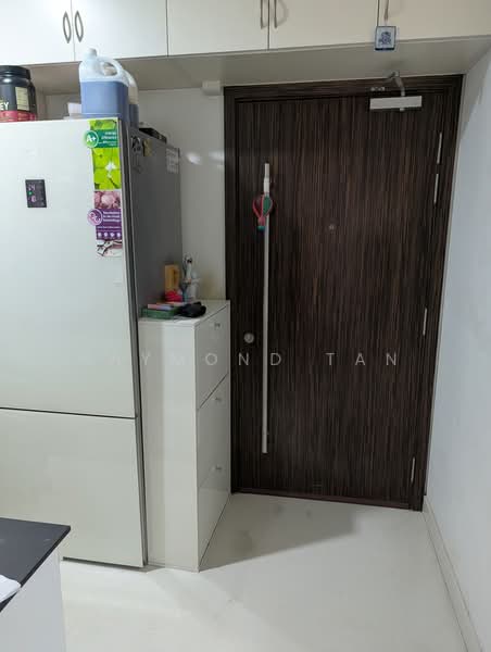 Parc Rosewood, 71 Rosewood Drive, 2 Bedrooms, 764 sqft, Condominium For Sale, by Raymond Tan, 500221293 - Entrance - PropertyGuru.com.sg