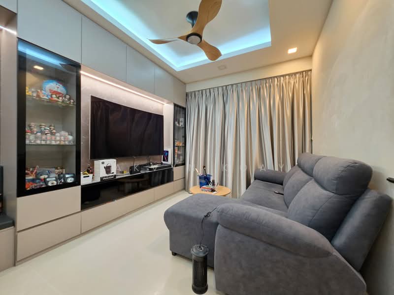 Watercolours, 27 Pasir Ris Link, 3 Bedrooms, 958 sqft, Condominium For Sale, by Jakvyn Koay, 500221295 - Living Room - PropertyGuru.com.sg