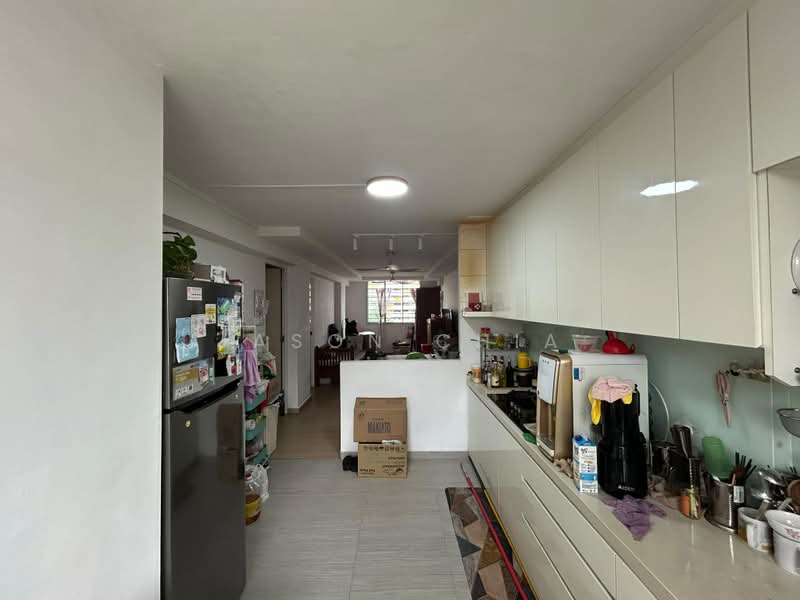 528 Bukit Batok Street 51, 528 Bukit Batok Street 51, 2 Bedrooms, 743 sqft, HDB Flat For Sale, by Jason Chia, 500221299 - Kitchen - PropertyGuru.com.sg