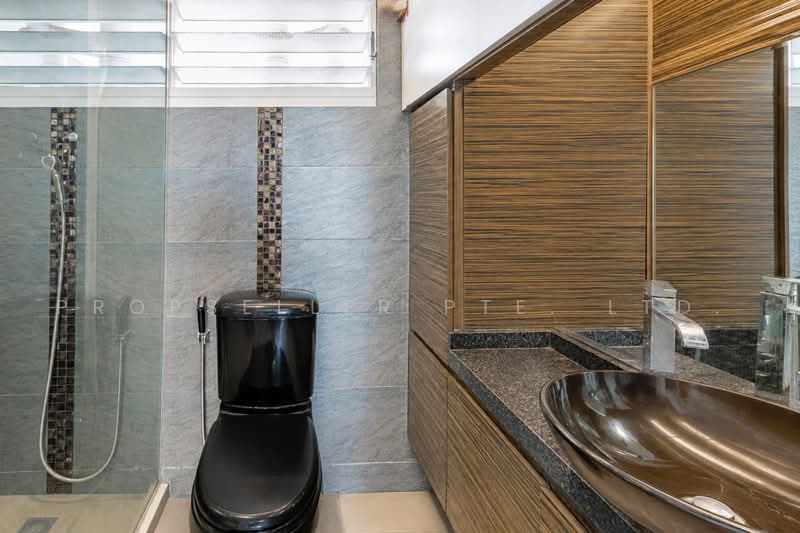 619A Punggol Drive, 619A Punggol Drive, 3 Bedrooms, 1,001 sqft, HDB Flat For Sale, by Elaine Wong, 500221301 - Bathroom - PropertyGuru.com.sg