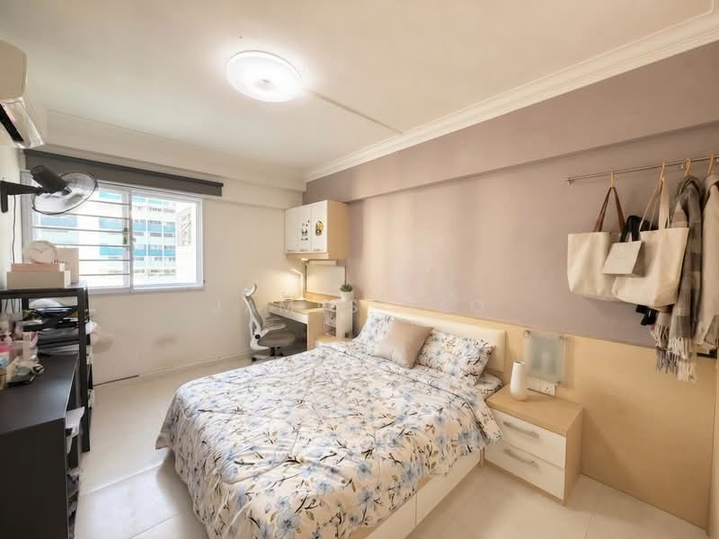 334 Hougang Avenue 5, 334 Hougang Avenue 5, 3 Bedrooms, 1,119 sqft, HDB Flat For Sale, by James Yeo, 500221303 - Bedroom - PropertyGuru.com.sg