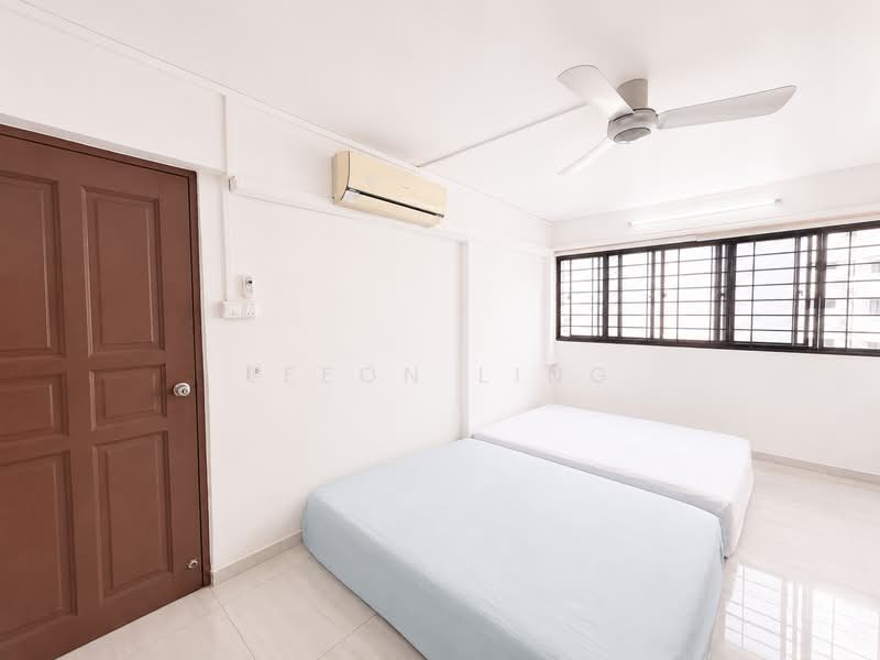 219A Jurong East Street 21, 219A Jurong East Street 21, 3 Bedrooms, 118 sqft, HDB Flat For Sale, by Leeon Ling, 500221311 - Bedroom - PropertyGuru.com.sg