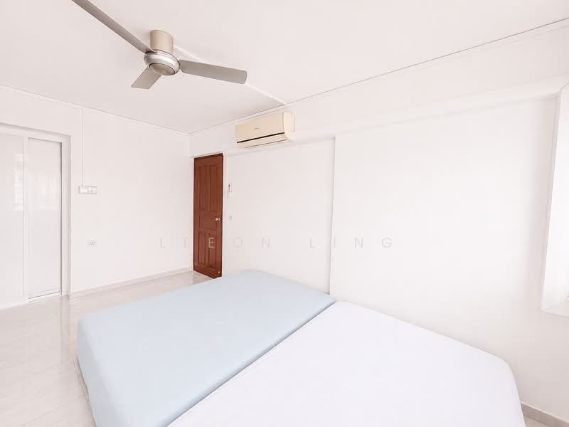219A Jurong East Street 21, 219A Jurong East Street 21, 3 Bedrooms, 118 sqft, HDB Flat For Sale, by Leeon Ling, 500221311 - Bedroom - PropertyGuru.com.sg
