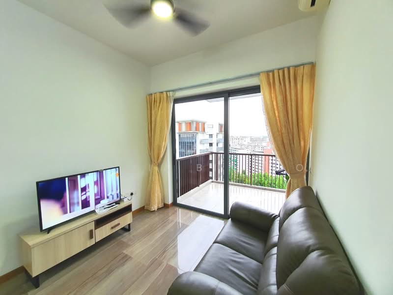 Lakeville, 1 Jurong Lake Link, 2 Bedrooms, 753 sqft, Condominium For Rent, by Loo Jia Bin (Jo), 500221312 - Living Room - PropertyGuru.com.sg