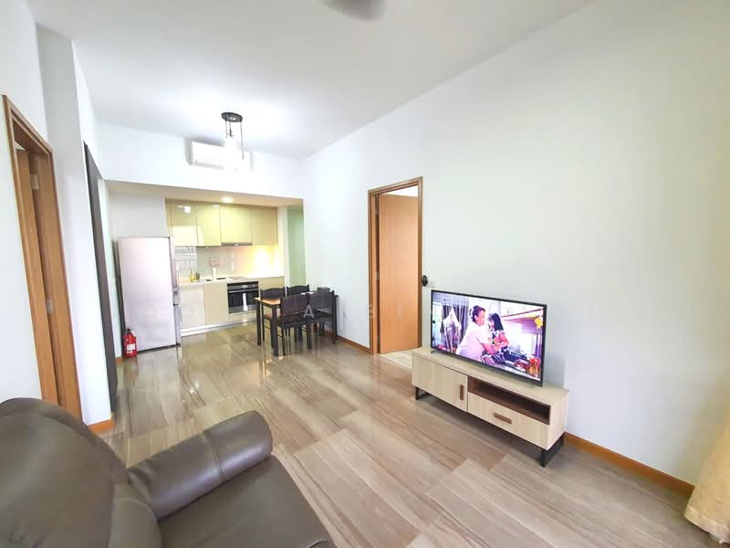 Lakeville, 1 Jurong Lake Link, 2 Bedrooms, 753 sqft, Condominium For Rent, by Loo Jia Bin (Jo), 500221312 - Living Room - PropertyGuru.com.sg